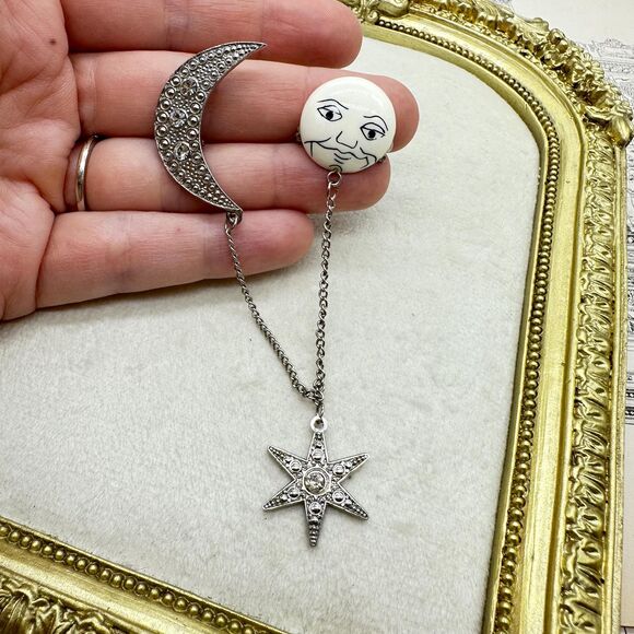 Vintage Jewelry Man in the Moon Brooch Pin - Picture 3 of 5